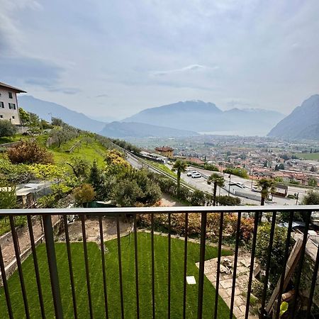 Eco Garda Hill Apartment Тено Екстериор снимка