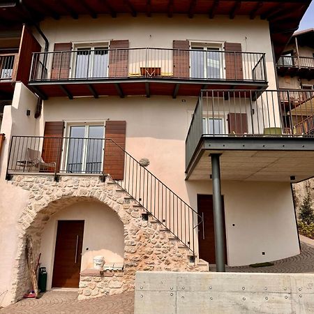 Eco Garda Hill Apartment Тено Екстериор снимка