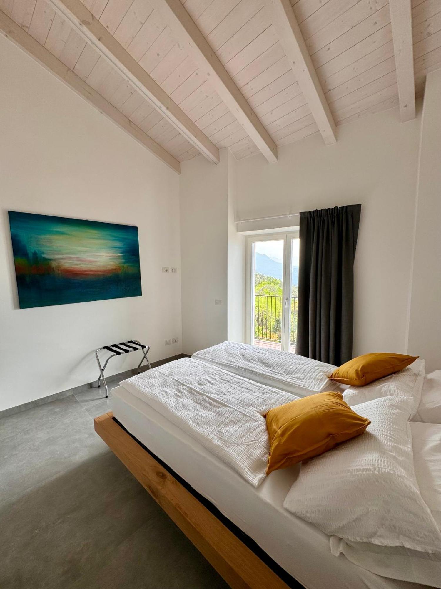 Eco Garda Hill Apartment Тено Екстериор снимка