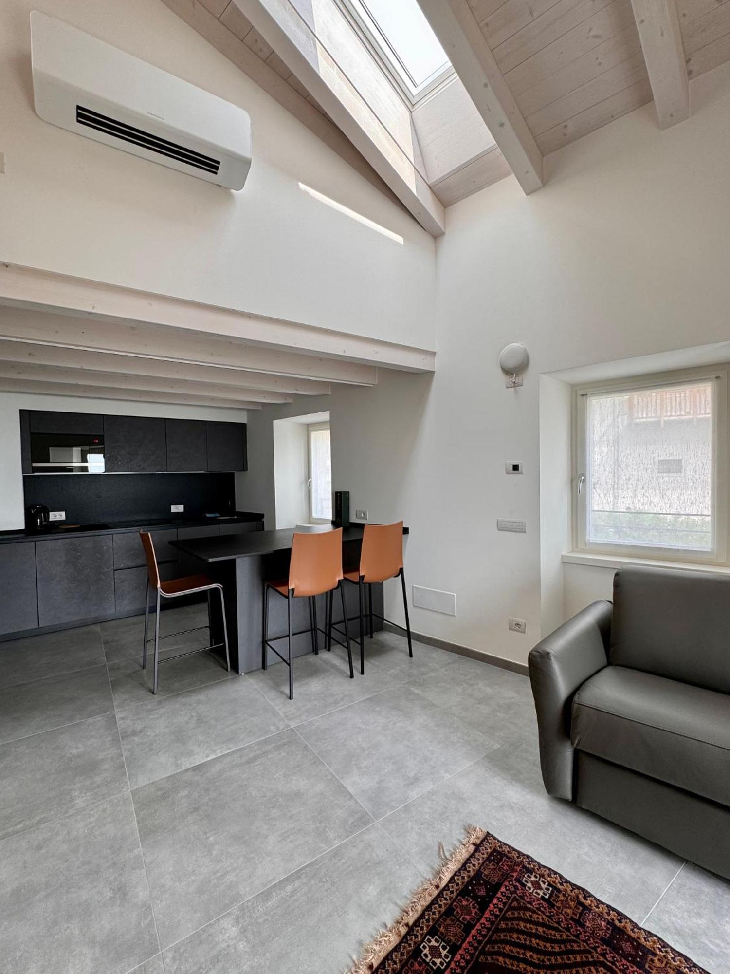 Eco Garda Hill Apartment Тено Екстериор снимка
