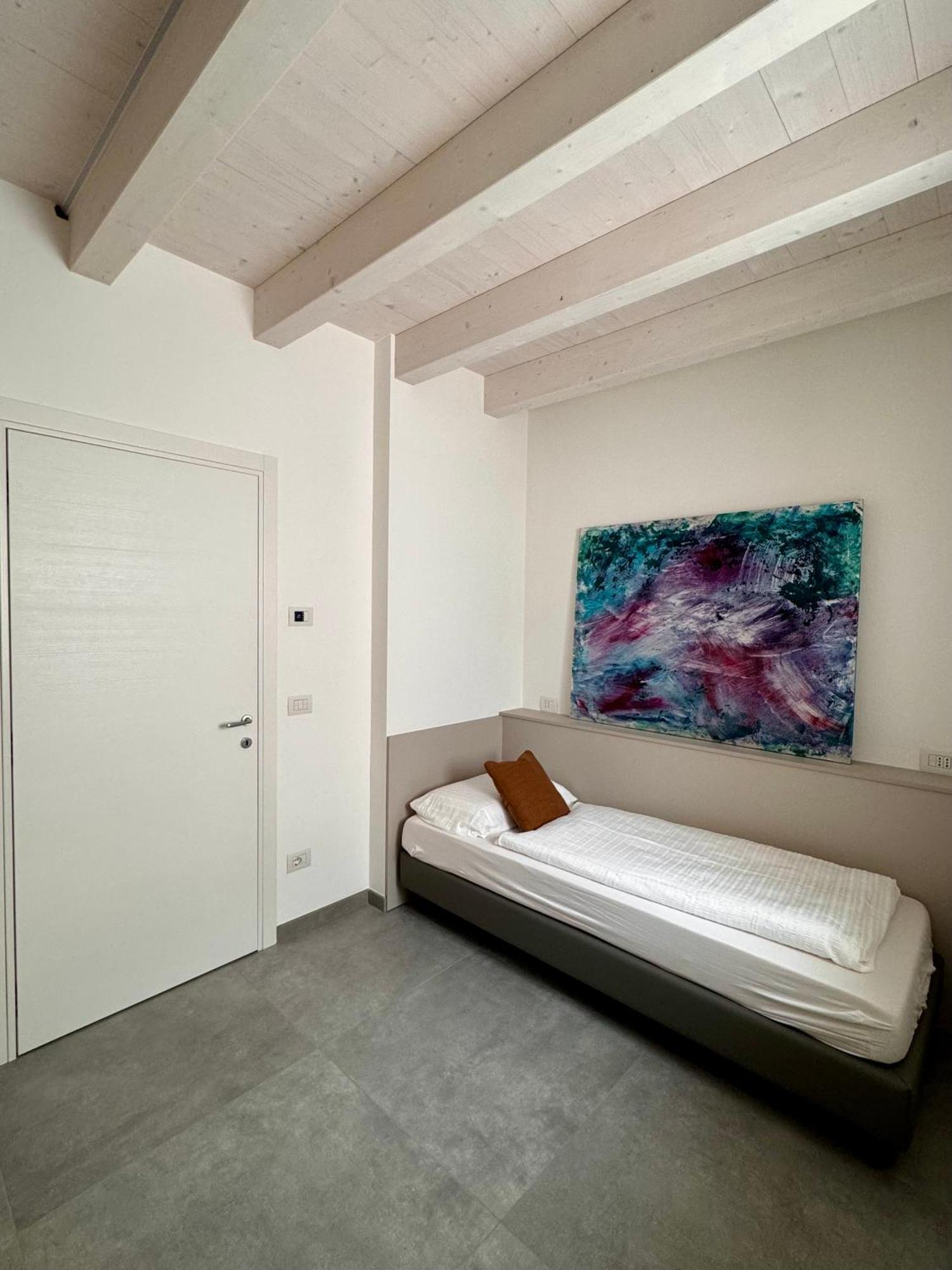 Eco Garda Hill Apartment Тено Екстериор снимка