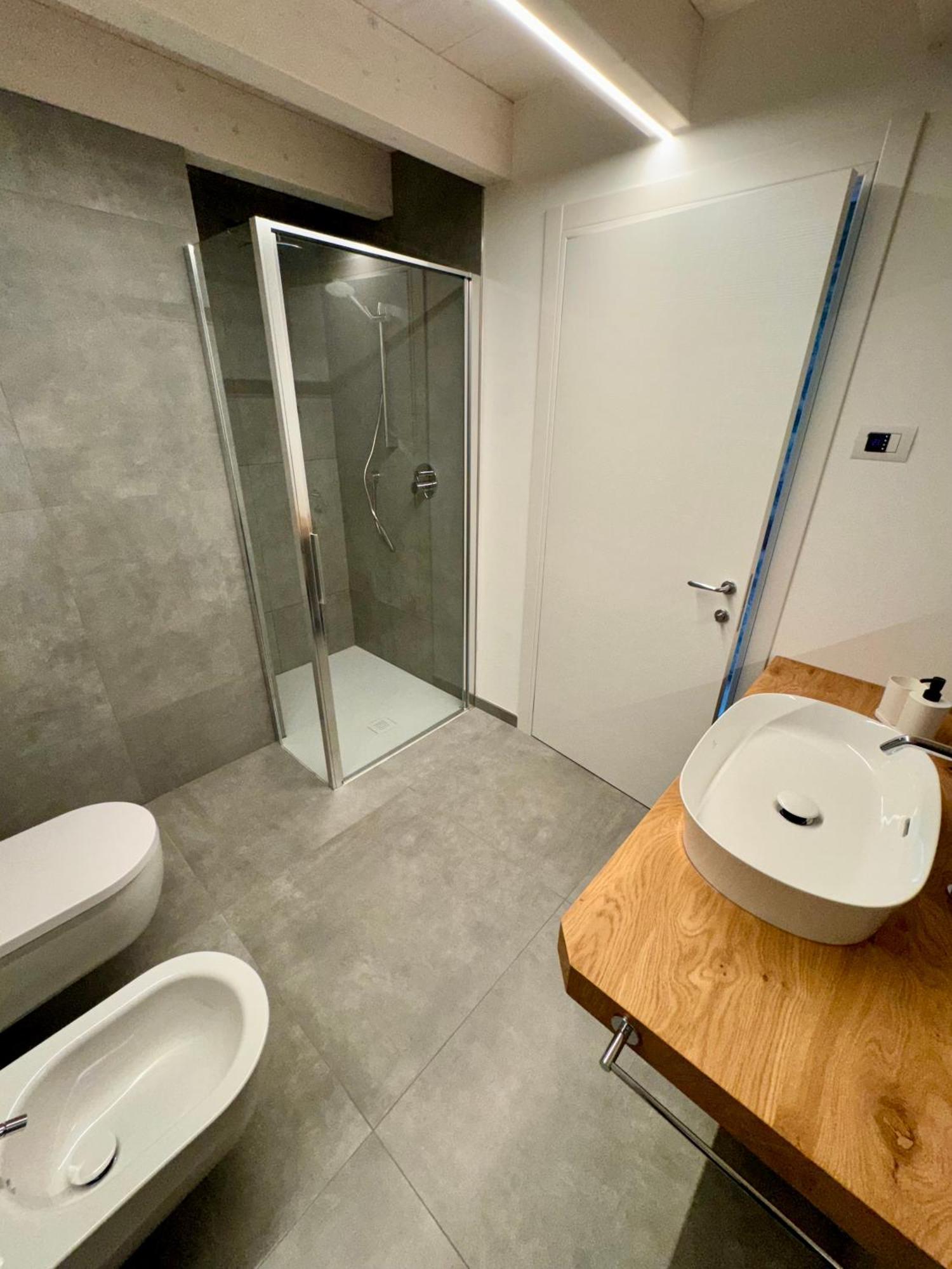 Eco Garda Hill Apartment Тено Екстериор снимка