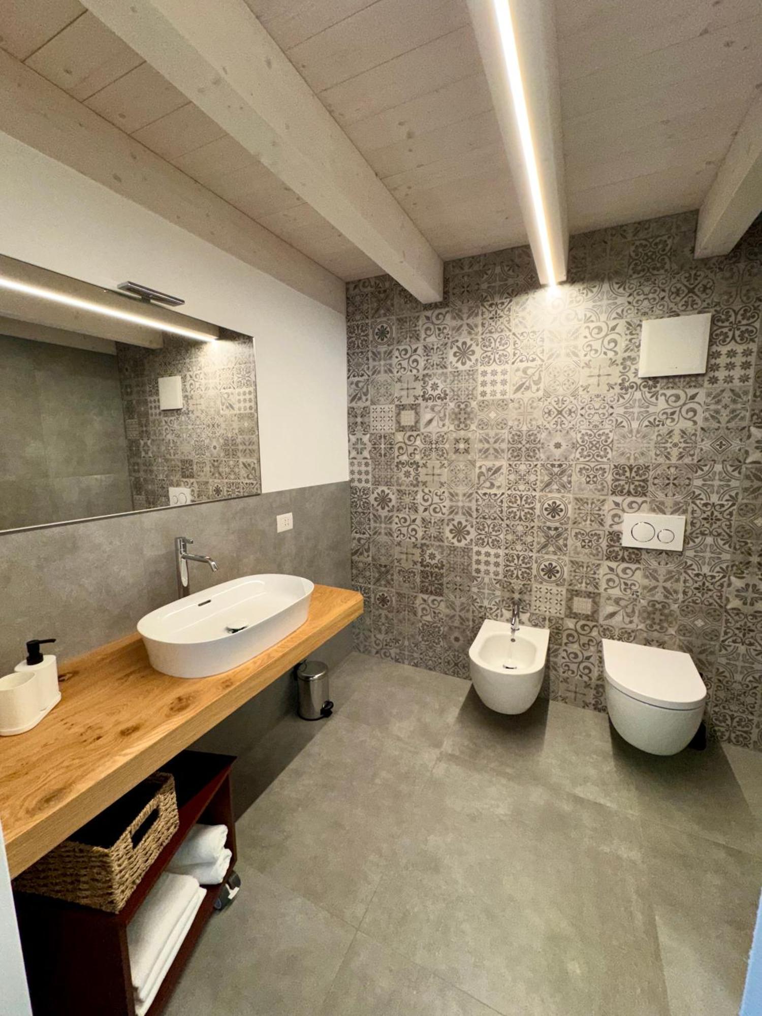 Eco Garda Hill Apartment Тено Екстериор снимка