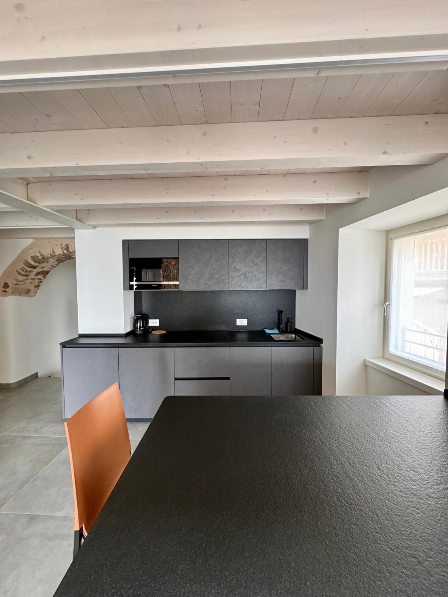 Eco Garda Hill Apartment Тено Екстериор снимка