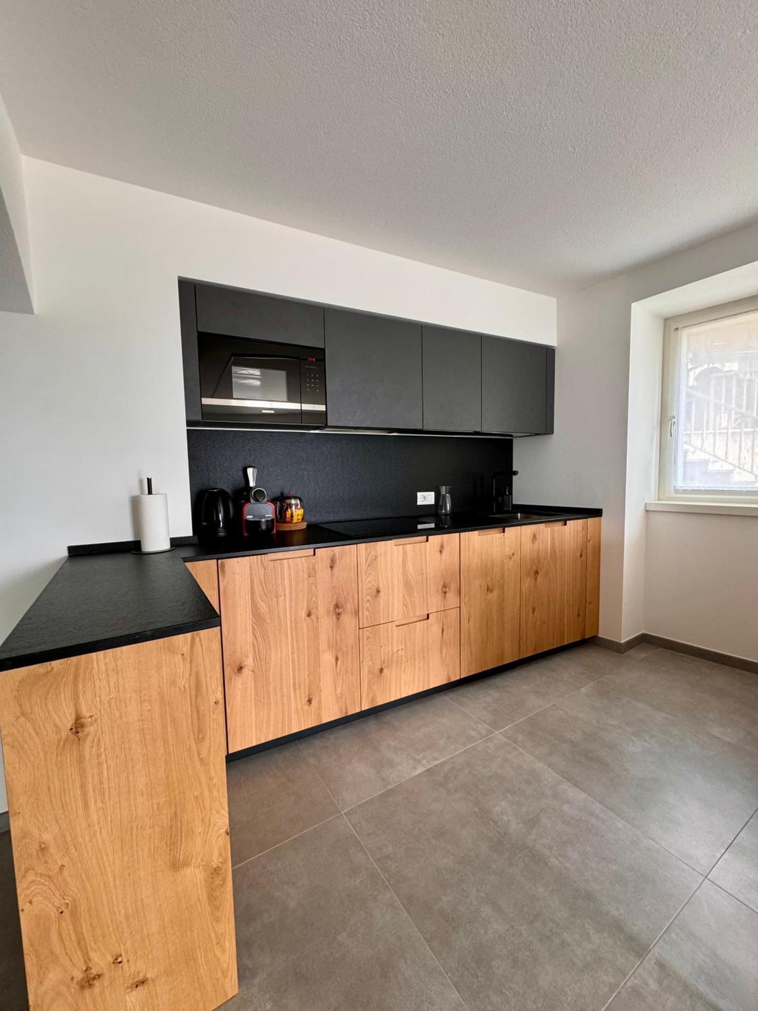 Eco Garda Hill Apartment Тено Екстериор снимка