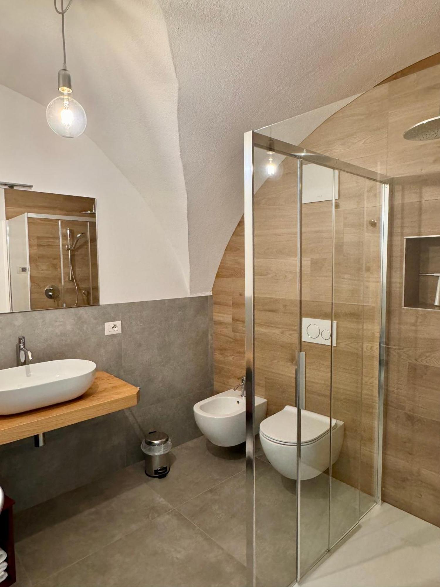 Eco Garda Hill Apartment Тено Екстериор снимка